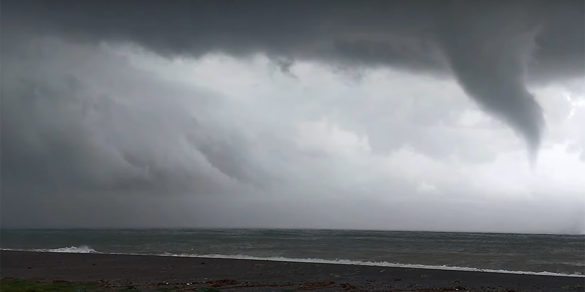 Febbraio inizia con la tempesta: tornado ed esondazioni sferzano l’Italia